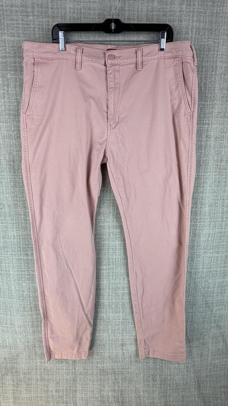 Levi's Pants Women’s M Pink Chino Standard Taper Twill Pockets Zip Flat Front